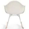 Sedia a dondolo Bouclé con braccioli – Design scandinavo con acciaio e legno - Nordika image 7