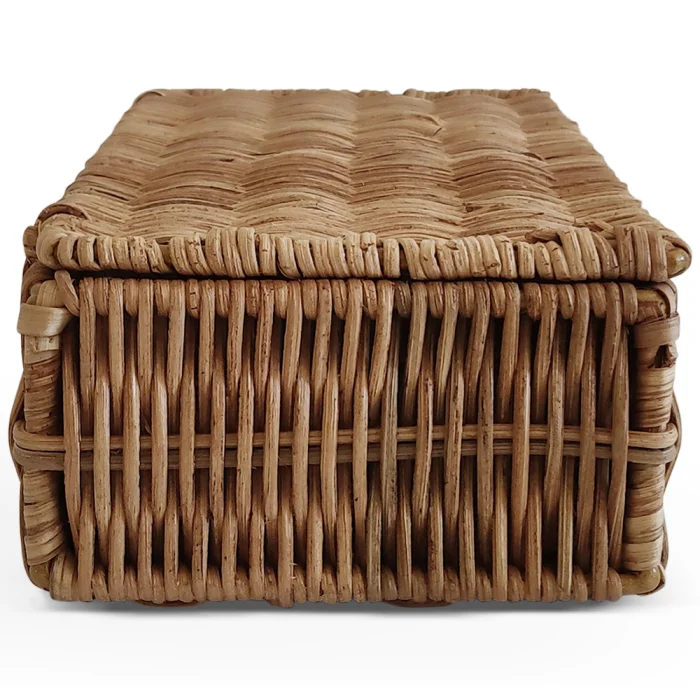 Canestro Del Rattan Con Il Coperchio Isolato Su Fondo Bianco Rappresentazione D Image143443957